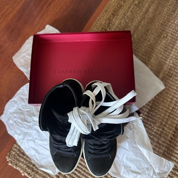 Tamara Mellon suede shoes women’s Size 8